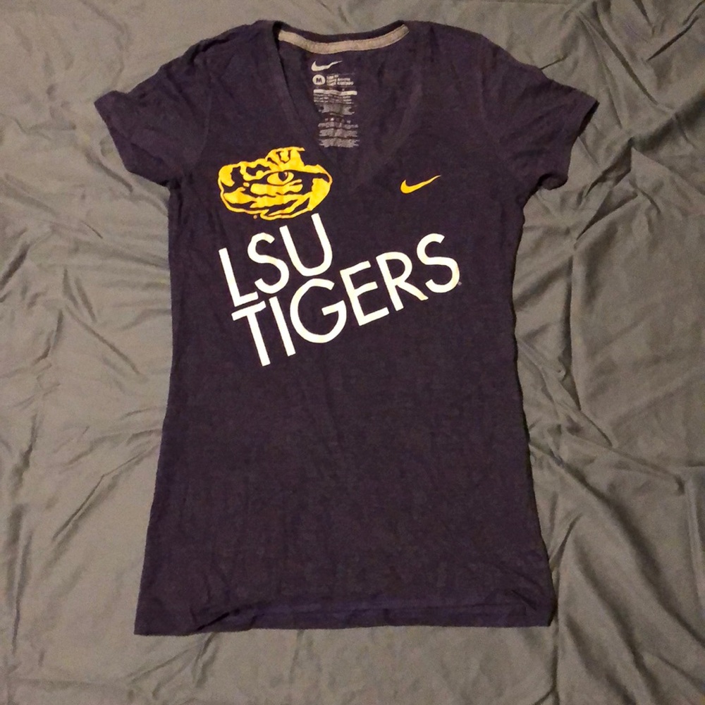 5/$25. Women’s slim fit Nike LSU t-shirt